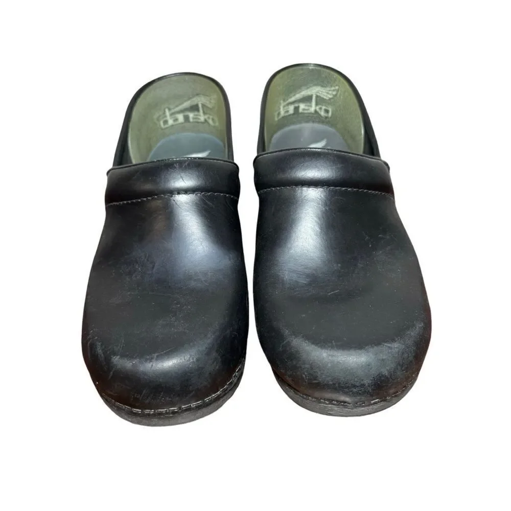 Dansko Women’s XP 2.0, Black Pull On Clogs, Size EUR 40, US 9.5-10M
